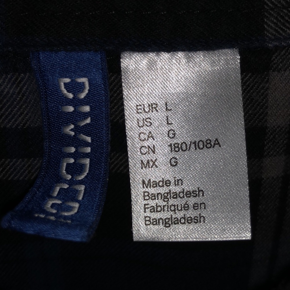 H&M Divided Flannel - Picture 2 of 4